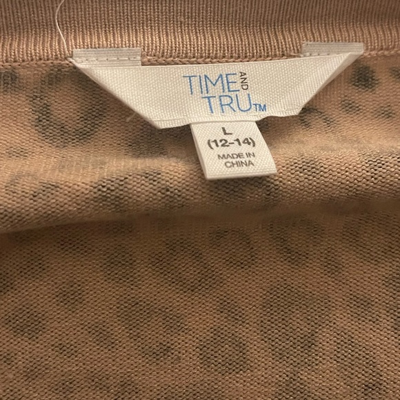 Cheetah Print Cardigan - Picture 2 of 2